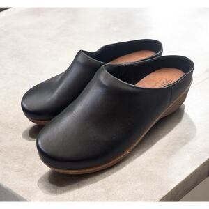 Softwalk Arvada Womens Clogs Sz 8.5WW Comfort Leather Slip-On Mule Shoes Black